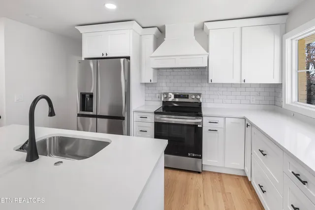 $595,000 | 713 Aeronca Road Northwest, Knoxville, TN 37919