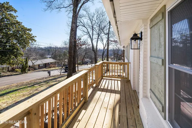 $595,000 | 713 Aeronca Road Northwest, Knoxville, TN 37919