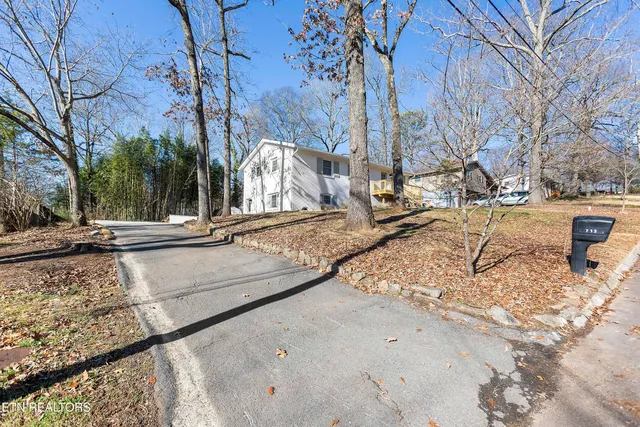 $595,000 | 713 Aeronca Road Northwest, Knoxville, TN 37919