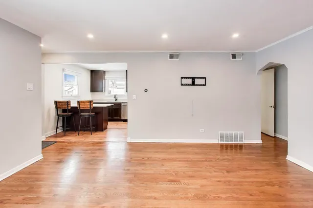 $265,000 | 6116 South Neenah Avenue, Chicago, IL 60638