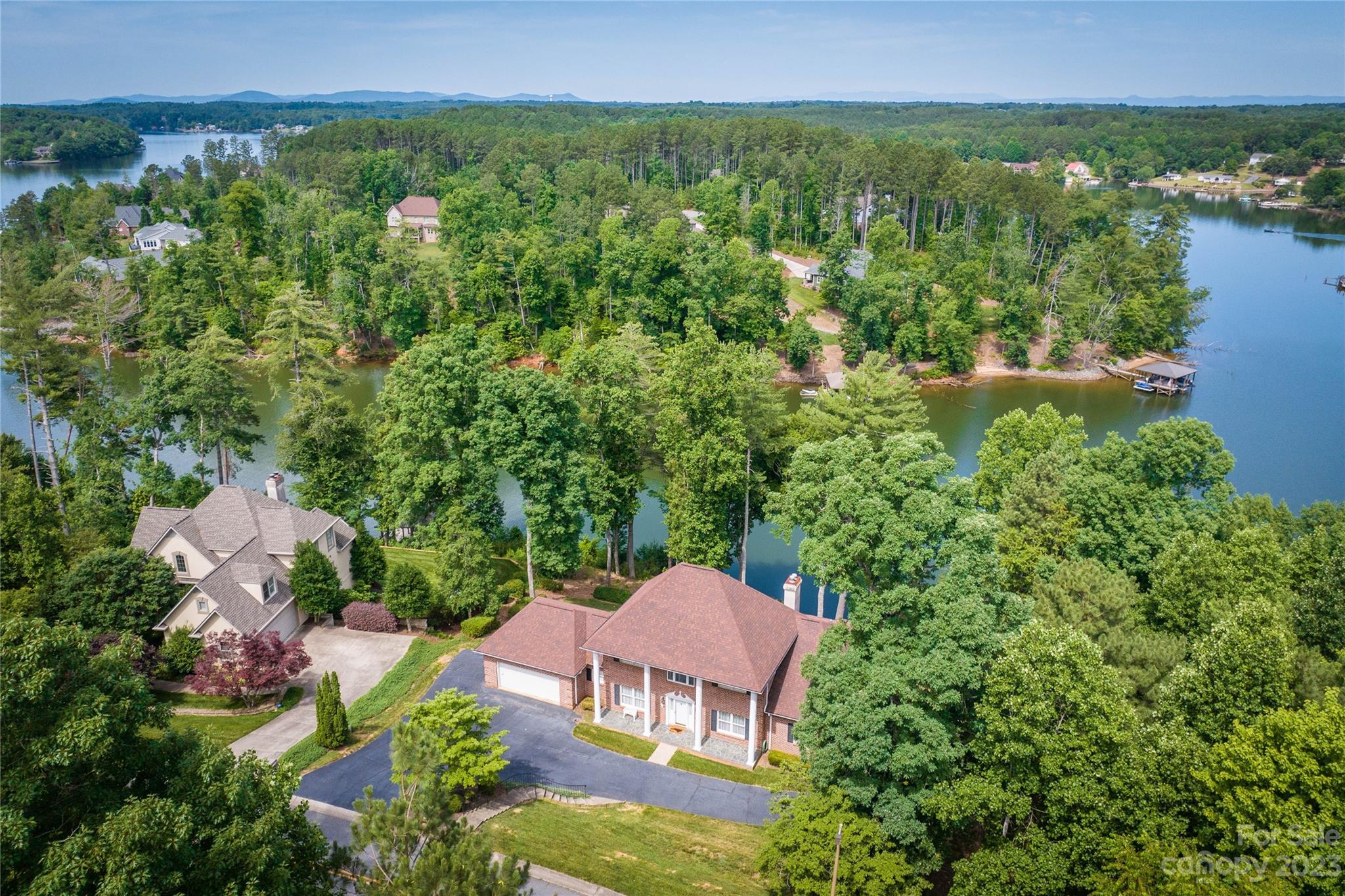 926 North Shore Drive, Unit 18, Hickory, NC 28601 Compass