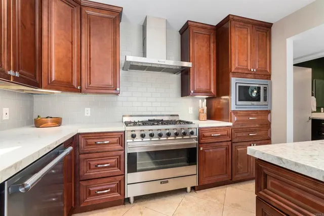 $1,359,000 | 10007 Helix Mont Circle, La Mesa, CA 91941