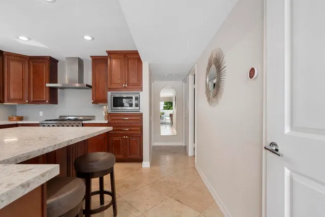 $1,359,000 | 10007 Helix Mont Circle, La Mesa, CA 91941