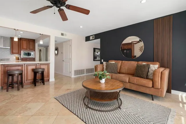 $1,359,000 | 10007 Helix Mont Circle, La Mesa, CA 91941