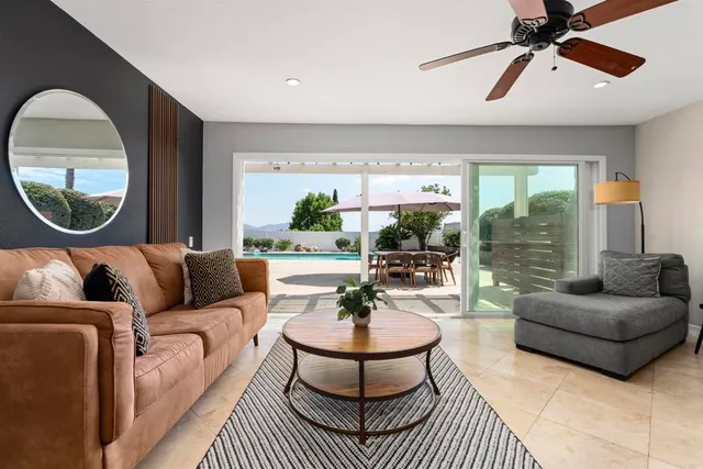 $1,359,000 | 10007 Helix Mont Circle, La Mesa, CA 91941