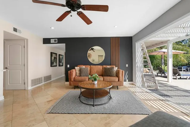 $1,359,000 | 10007 Helix Mont Circle, La Mesa, CA 91941