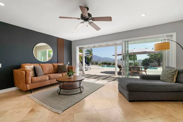 $1,359,000 | 10007 Helix Mont Circle, La Mesa, CA 91941