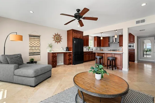 $1,359,000 | 10007 Helix Mont Circle, La Mesa, CA 91941