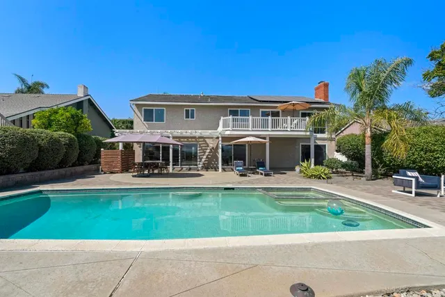 $1,359,000 | 10007 Helix Mont Circle, La Mesa, CA 91941