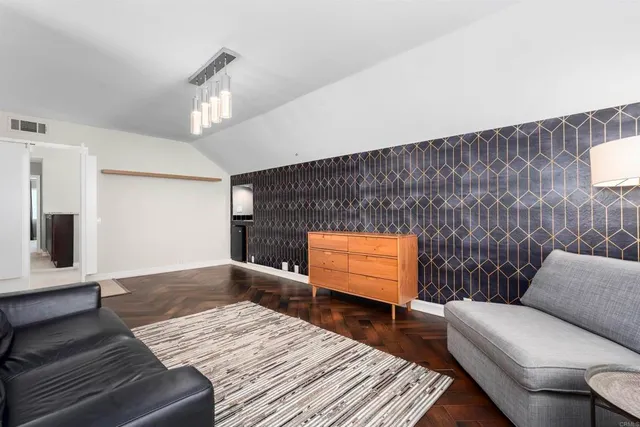 $1,359,000 | 10007 Helix Mont Circle, La Mesa, CA 91941