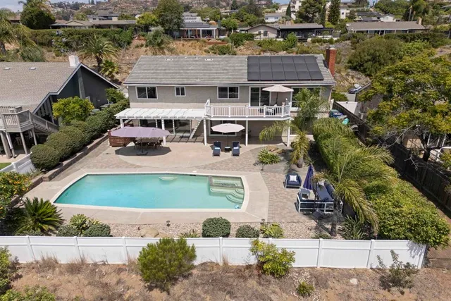 $1,359,000 | 10007 Helix Mont Circle, La Mesa, CA 91941