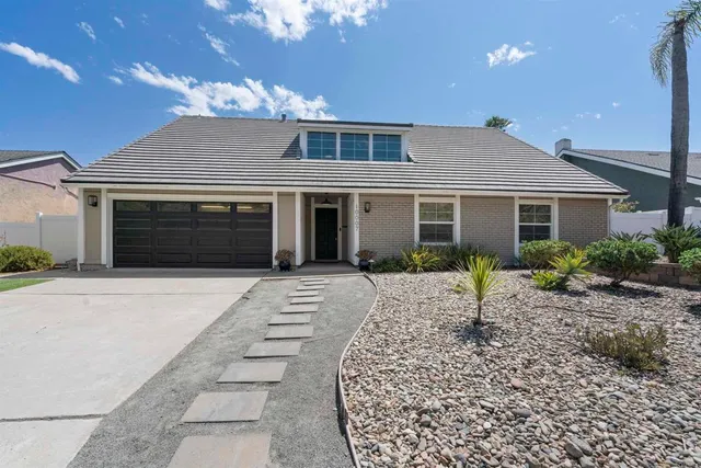 $1,359,000 | 10007 Helix Mont Circle, La Mesa, CA 91941