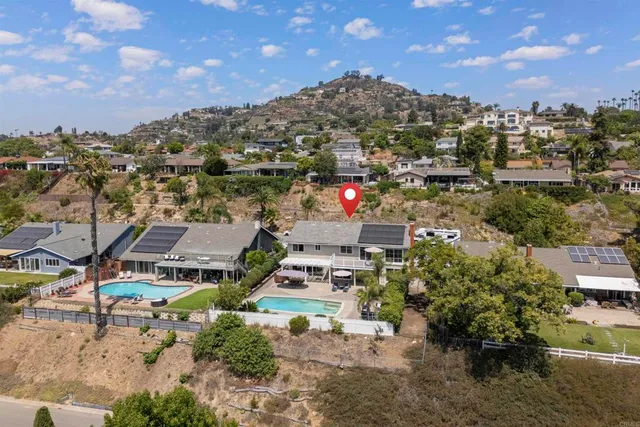 $1,359,000 | 10007 Helix Mont Circle, La Mesa, CA 91941