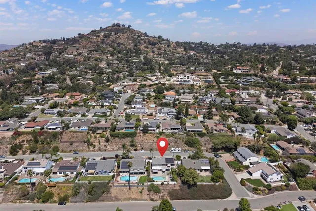 $1,359,000 | 10007 Helix Mont Circle, La Mesa, CA 91941