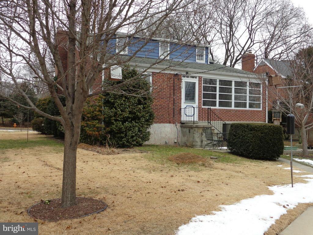 501 Holden Road Baltimore, MD 21286 - Photo 22 of 26 Closer Up View of Back
