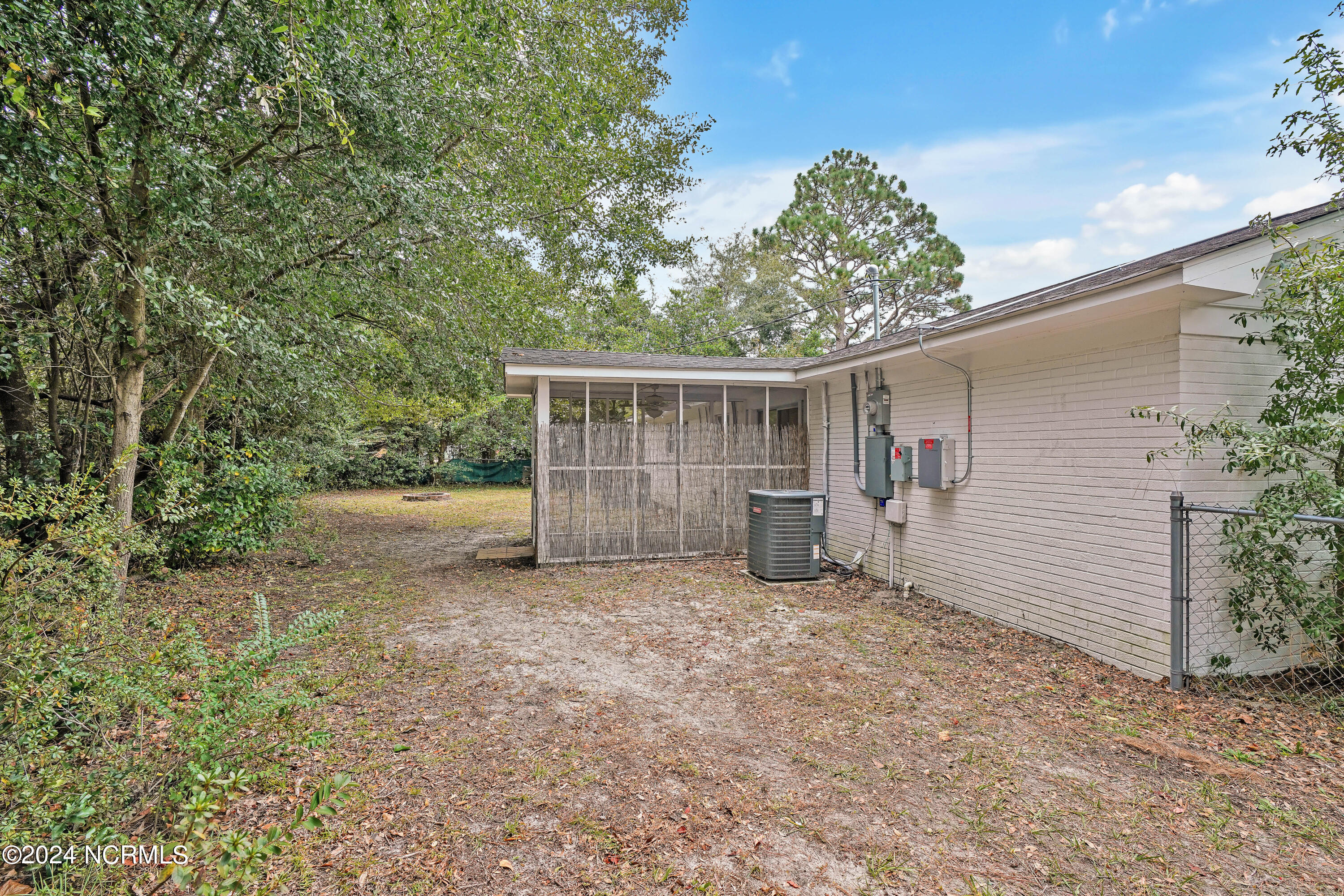 338 Wallington Road Wilmington, NC 28409 - Photo 22 of 26 338WallingtonRoad-22
