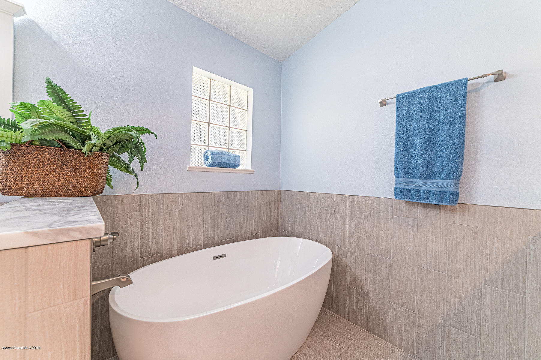 1222 Winding Meadows Road Rockledge, FL 32955 - Photo 21 of 40 Beautiful Tub