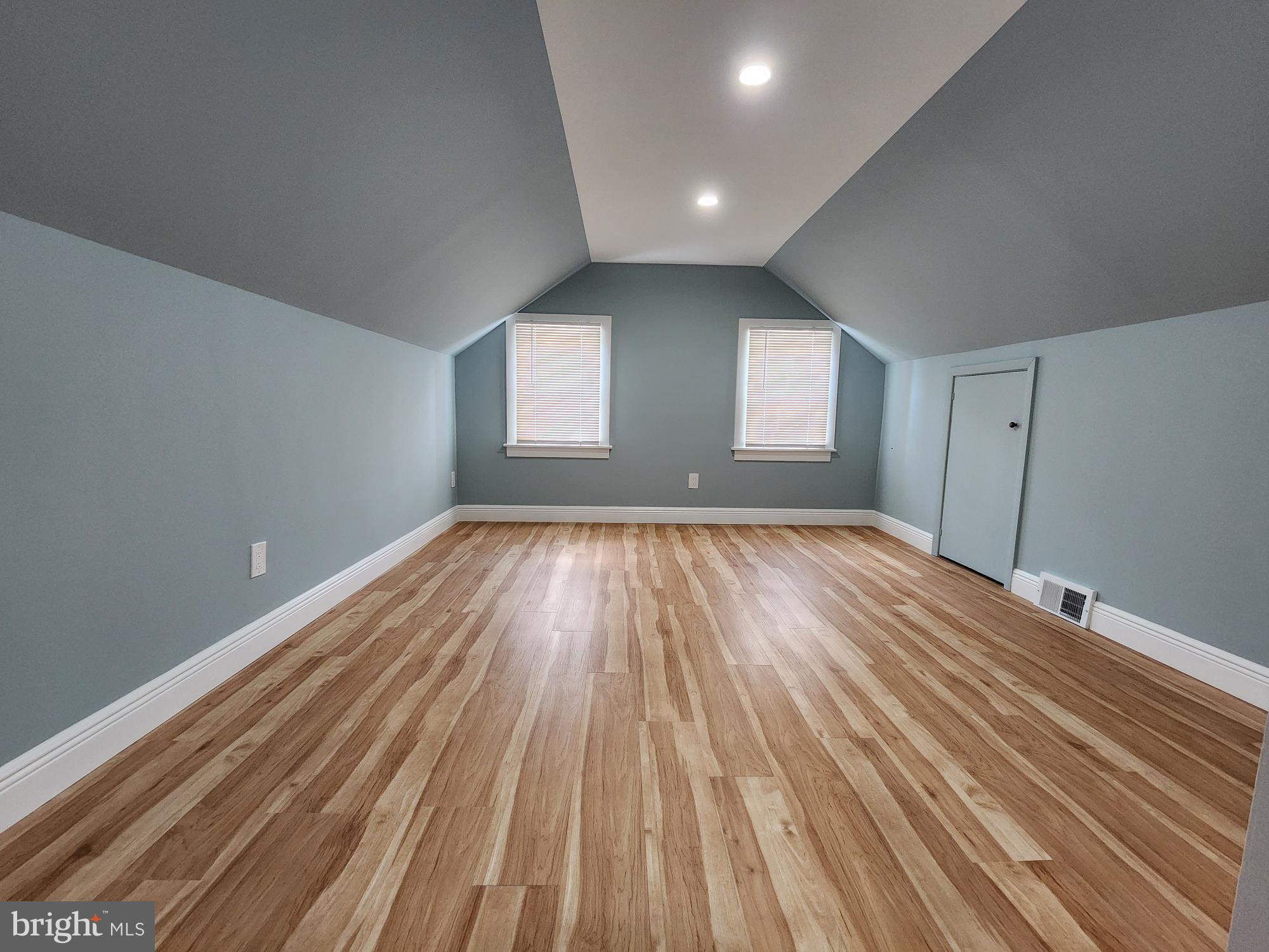 7317 Ryers Avenue Philadelphia, PA 19111 - Photo 23 of 45 Gallery Image 23