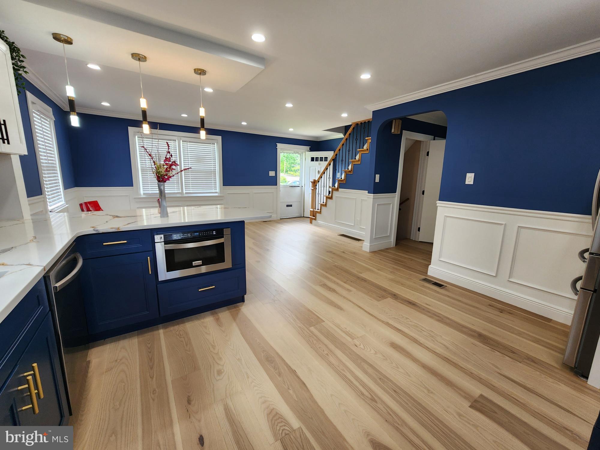 7317 Ryers Avenue Philadelphia, PA 19111 - Photo 8 of 45 Gallery Image 8