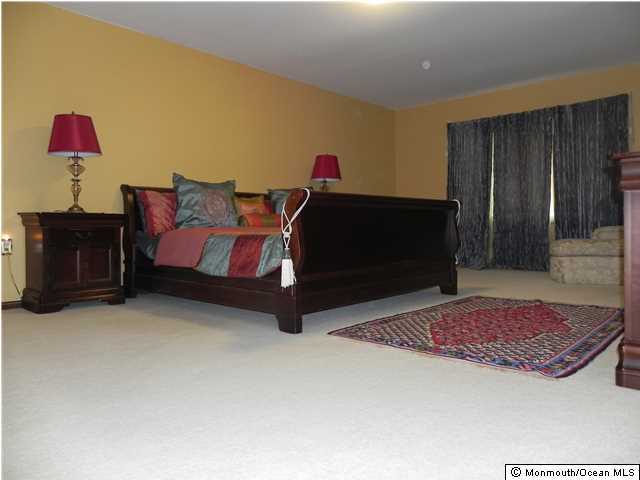 42 Shilling Road Manalapan, NJ 07726 - Photo 11 of 22 Additional Photo