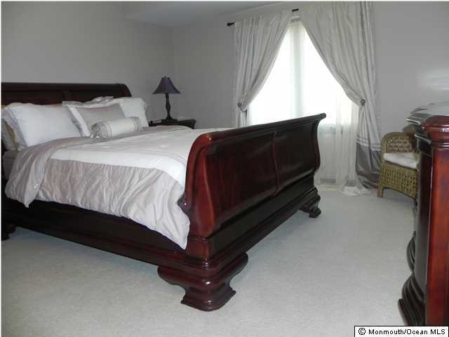 42 Shilling Road Manalapan, NJ 07726 - Photo 15 of 22 Additional Photo