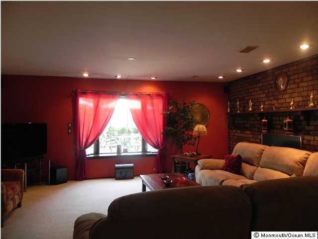 42 Shilling Road Manalapan, NJ 07726 - Photo 9 of 22 Additional Photo