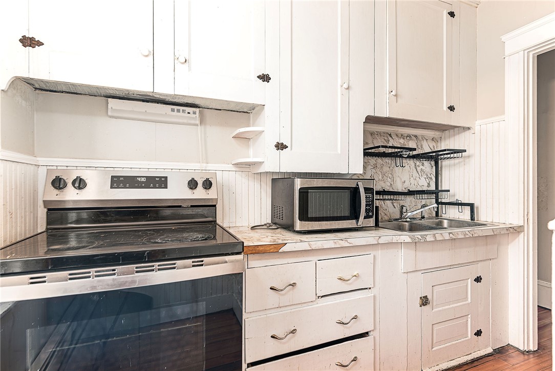 68 Kenwood Street Woonsocket, RI 02895 - Photo 20 of 27