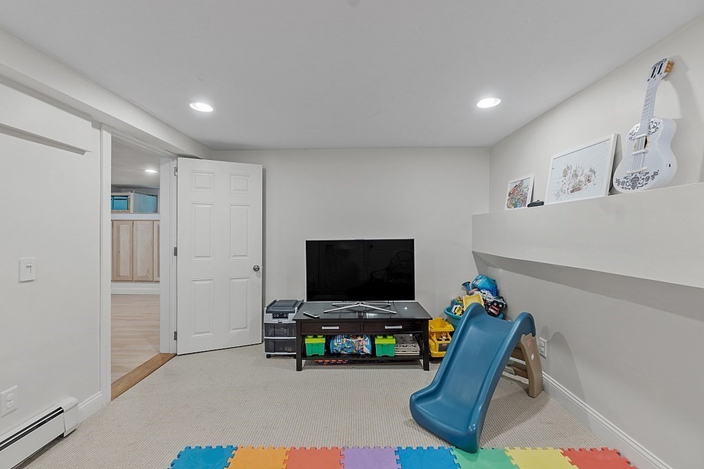 16 Locke Road Billerica, MA 01821 - Photo 29 of 42