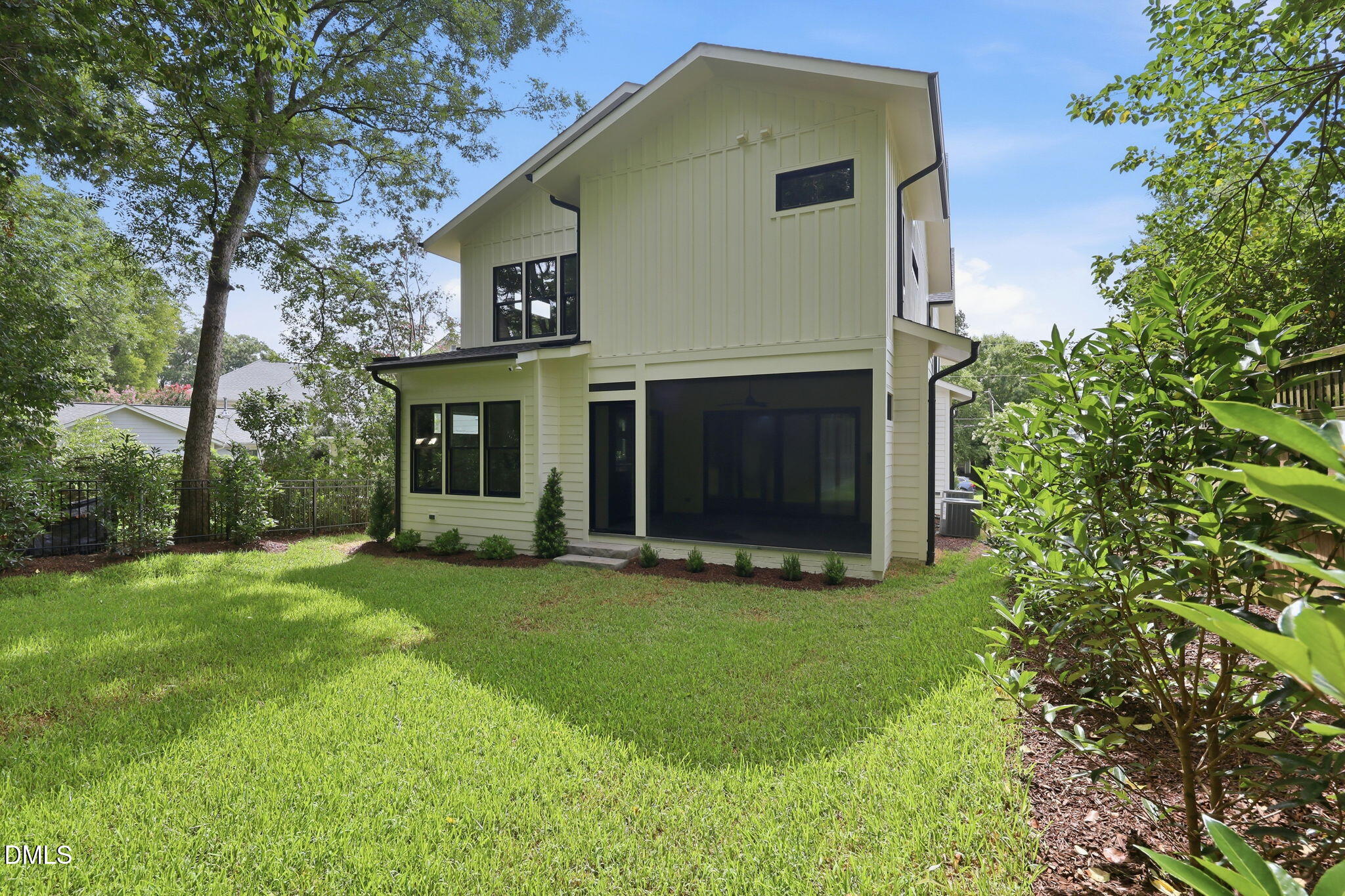 316 Perry Street Raleigh, NC 27608 - Photo 47 of 53 57-web-or-mls-IMG_8674_Edit