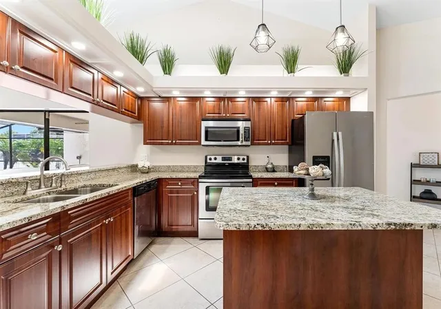 $8,600 | 1302 83rd Street Northwest, Bradenton, FL 34209