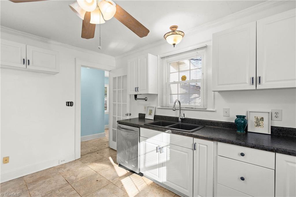 2619 Pinecroft Road Greensboro, NC 27407 - Photo 11 of 32