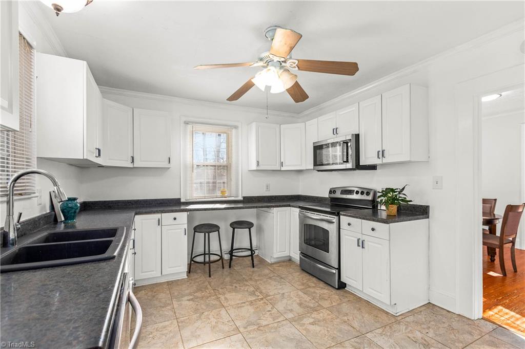 2619 Pinecroft Road Greensboro, NC 27407 - Photo 10 of 32