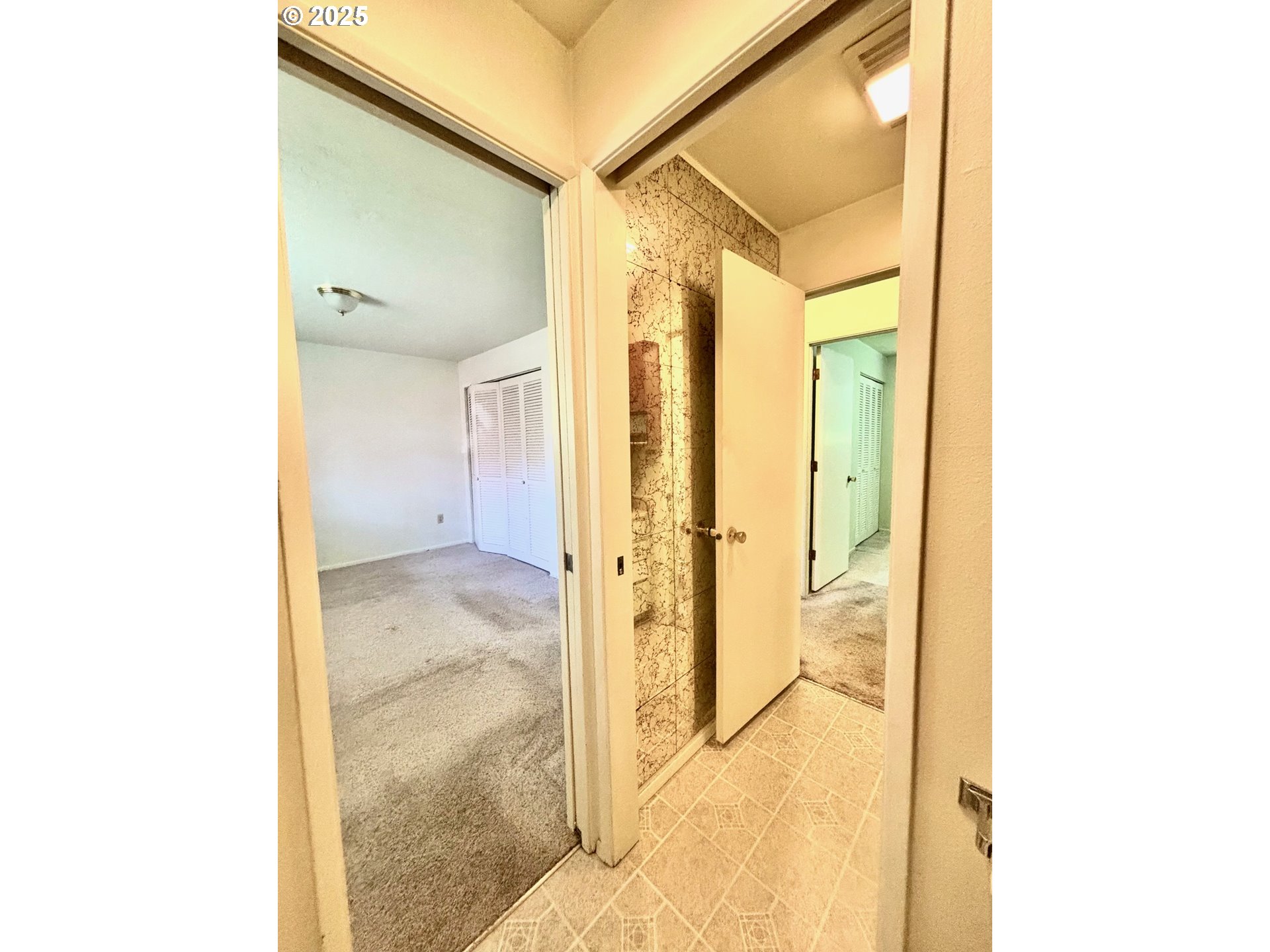 3314 Munsel Lake Road Florence, OR 97439 - Photo 18 of 29 a view of a bathroom with a bathroom