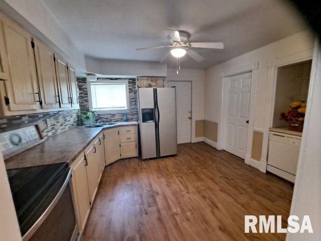 1053 North Patton Avenue Springfield, IL 62702 - Photo 9 of 27