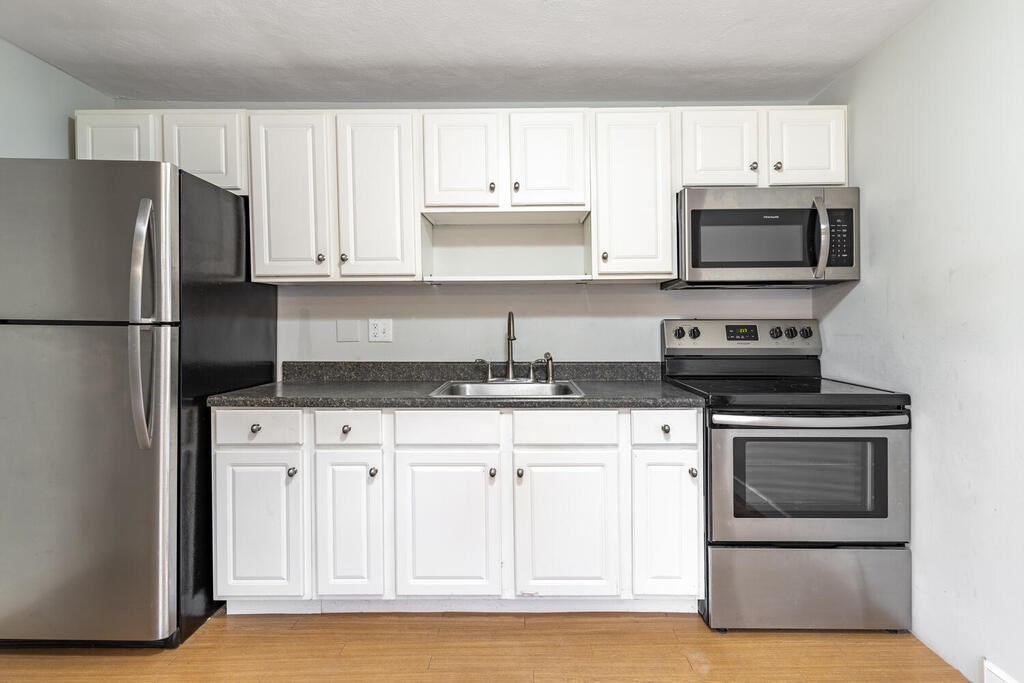 68 Preston Street, Unit 1B Wakefield, MA 01880 - Photo 13 of 26