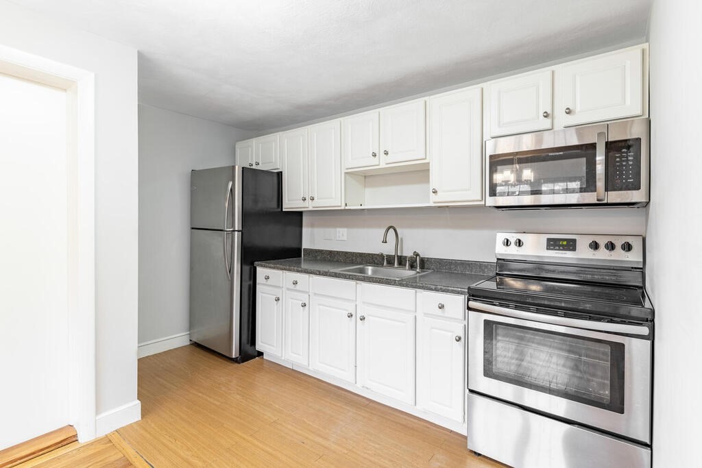 68 Preston Street, Unit 1B Wakefield, MA 01880 - Photo 14 of 26