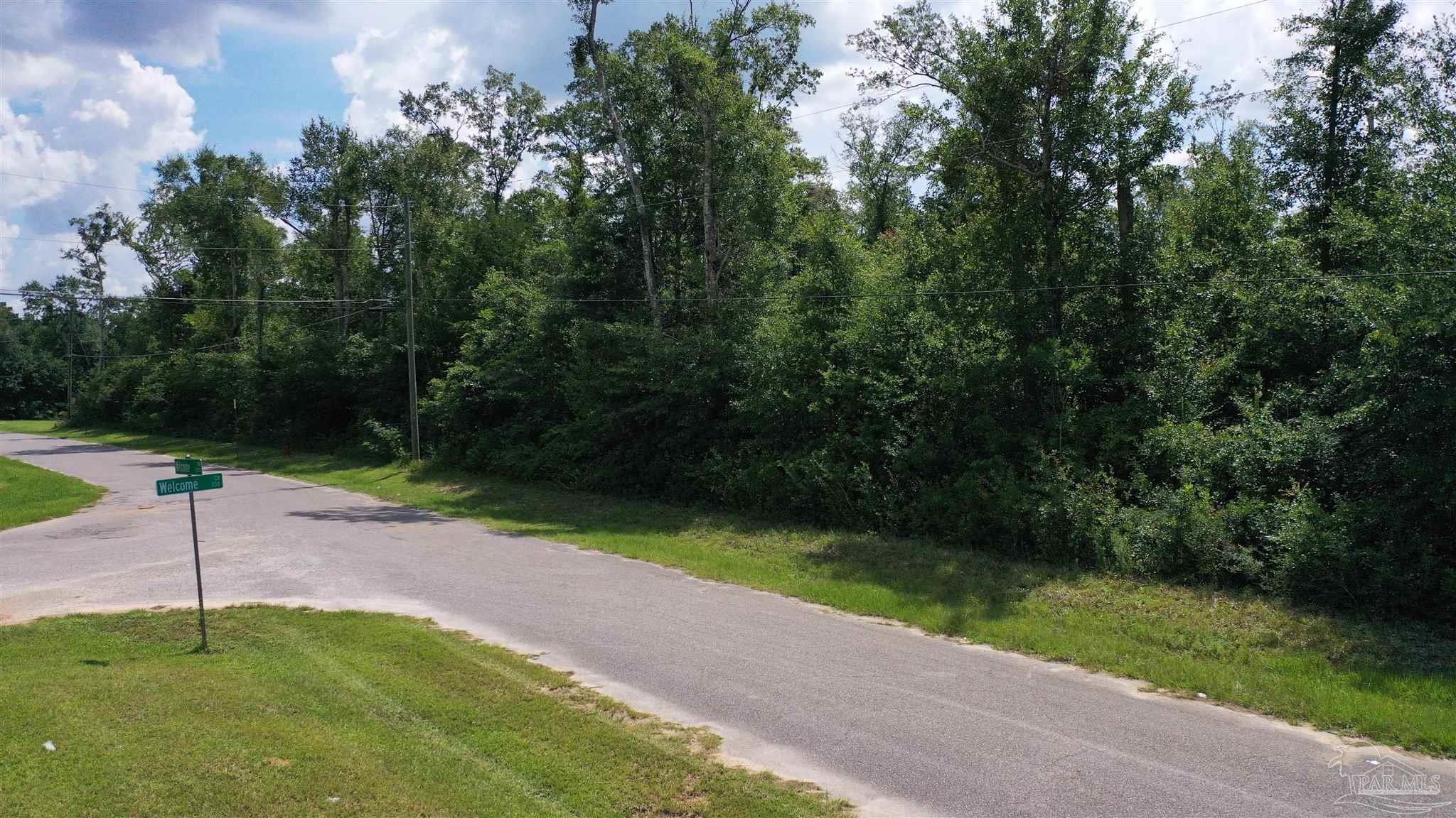 2300 Welcome Road Cantonment, FL 32533 - Photo 6 of 12 Gallery Image 6