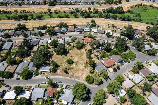 an aerial view of multiple house