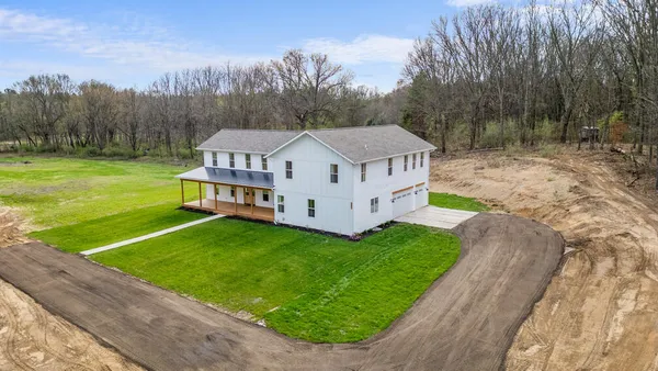 $899,000 | 3841 North 3rd Street, Kalamazoo, MI 49009