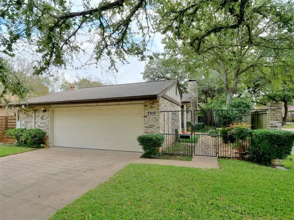 $3,150 | 7919 Ridgeline North, Austin, TX 78731
