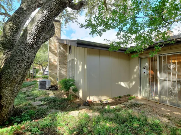 $3,150 | 7919 Ridgeline North, Austin, TX 78731