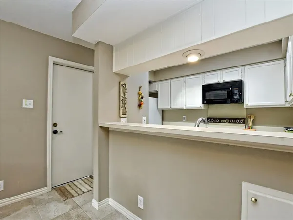 $3,150 | 7919 Ridgeline North, Austin, TX 78731