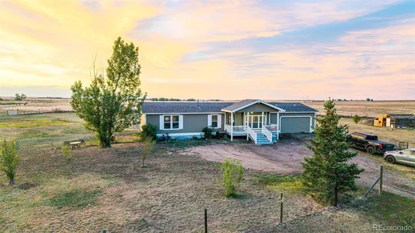 $575,000 | 58117 East 42nd Drive, Strasburg, CO 80136