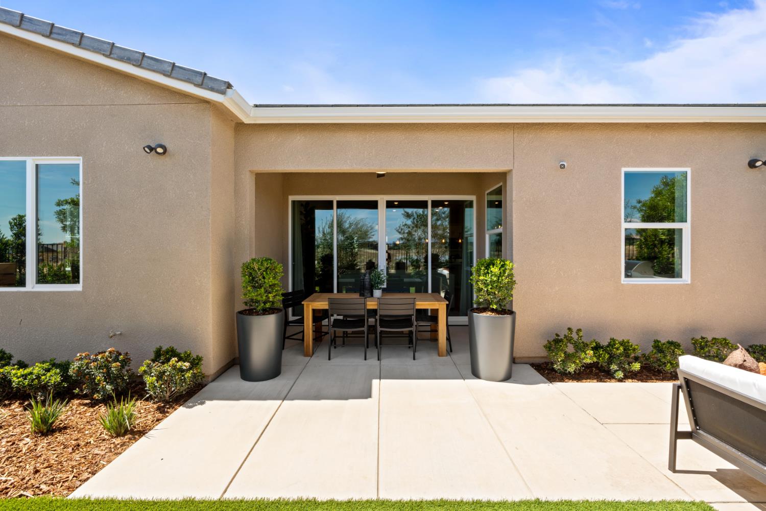 854 Solar Lane Clovis, CA 93619 - Photo 38 of 42