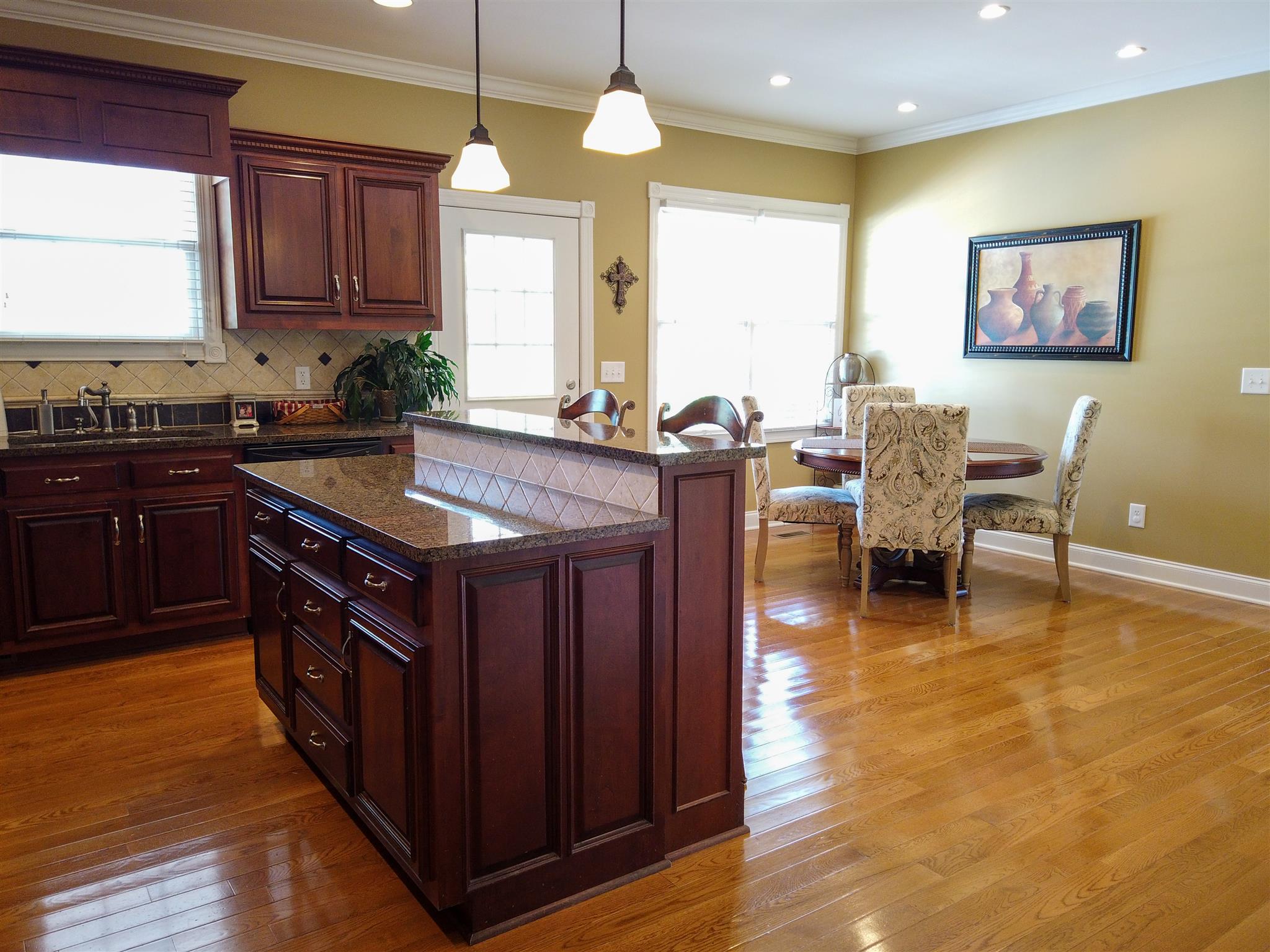 3539 Old Rome Pike Lebanon, TN 37087 - Photo 16 of 30 Kitchen and breakfast room