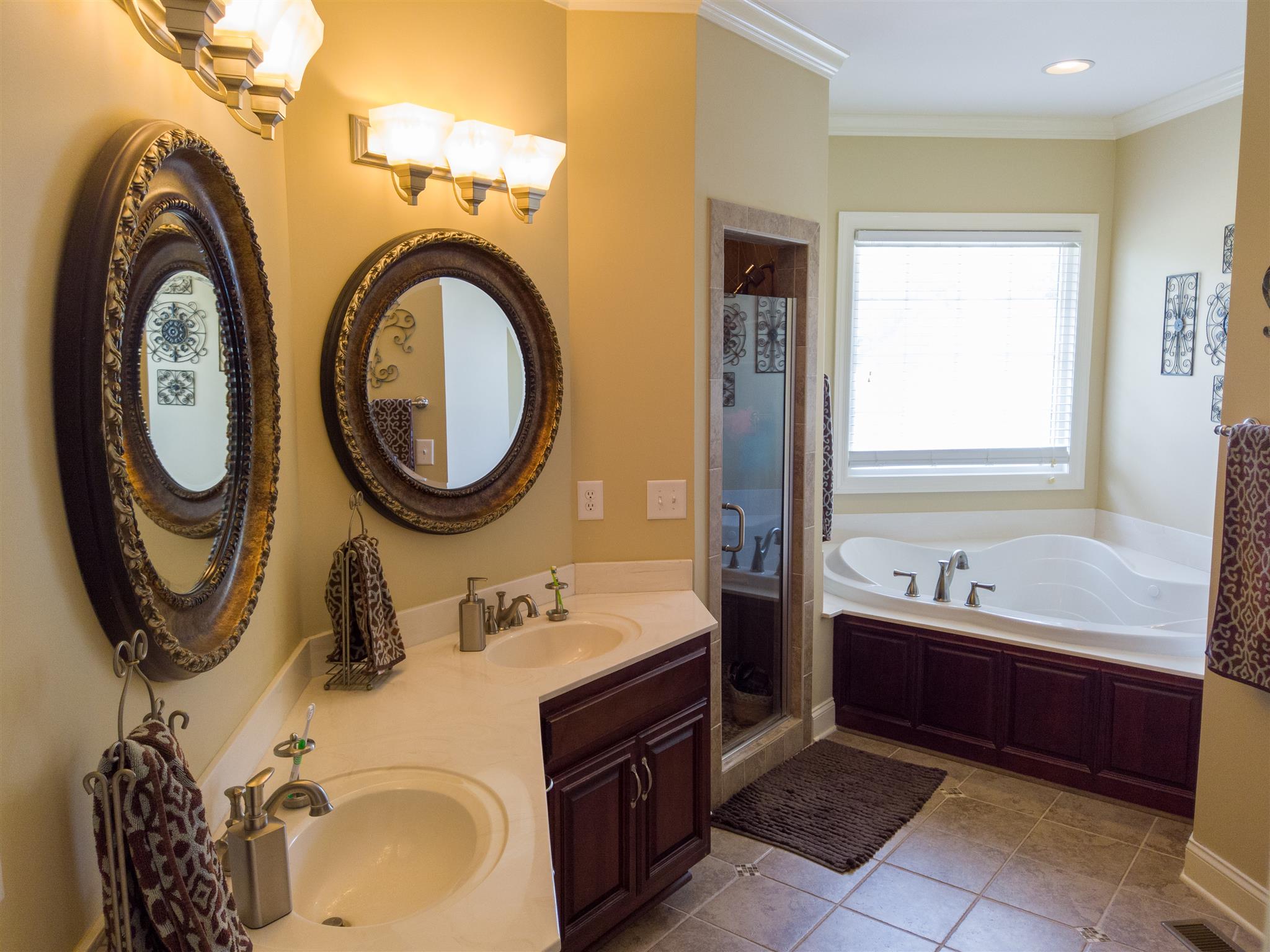 3539 Old Rome Pike Lebanon, TN 37087 - Photo 23 of 30 Master bath with whirlpool and separate custom tile shower