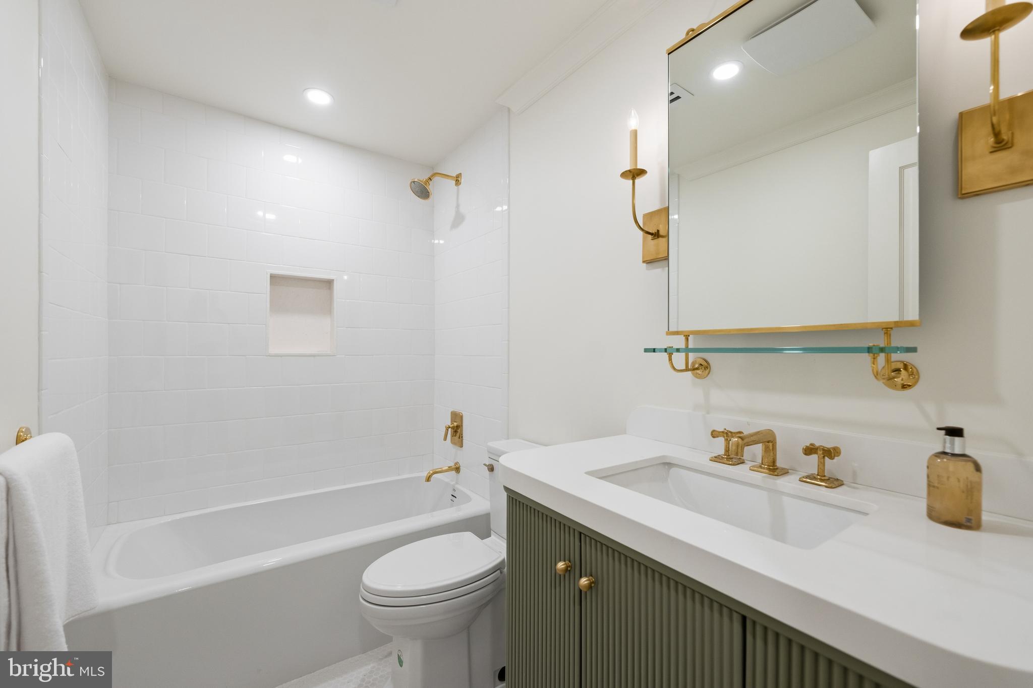 1315 R Street Northwest Washington, DC 20009 - Photo 38 of 40 Lower level full bath