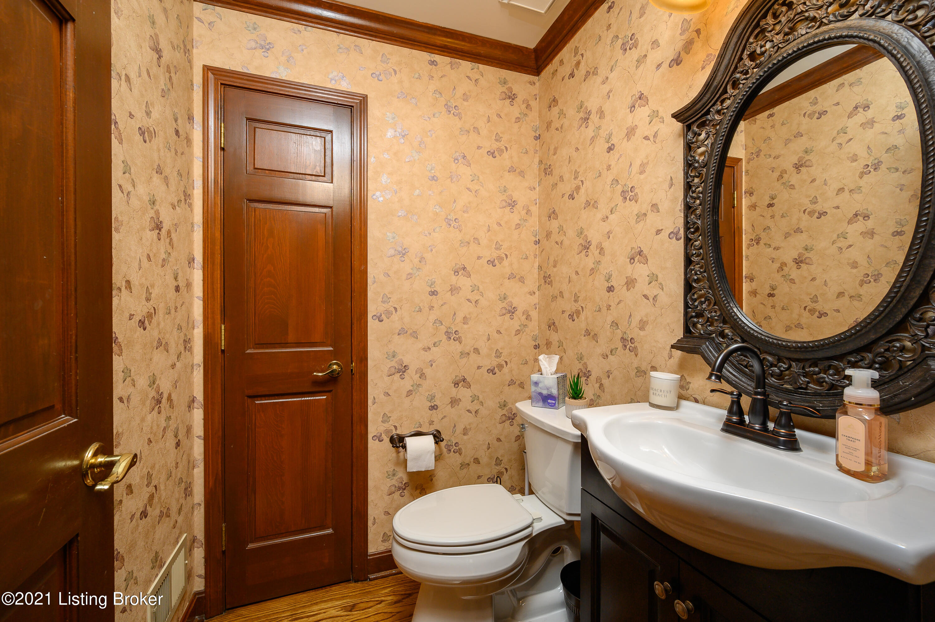 712 Foxgate Road Louisville, KY 40223 - Photo 16 of 39 Foxgate Rd 712-FCP-13