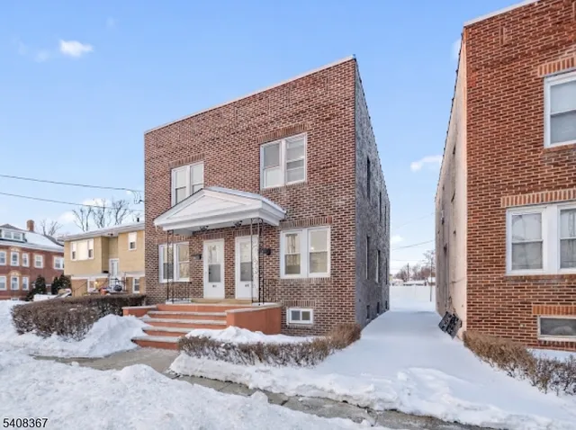 $3,200 | 895 Port Reading Avenue, Unit 1, Woodbridge, NJ 07064