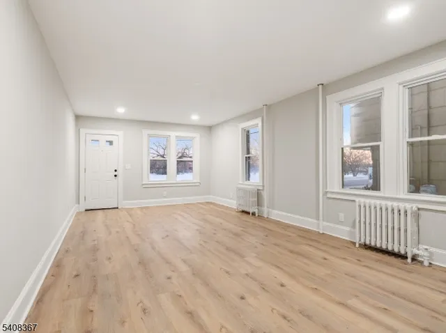 $3,200 | 895 Port Reading Avenue, Unit 1, Woodbridge, NJ 07064